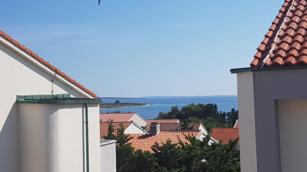 Apartments Mislav Новаля Екстериор снимка